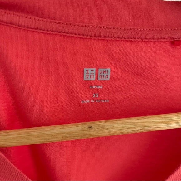 Uniqlo Tee Shirt - Picture 3 of 4